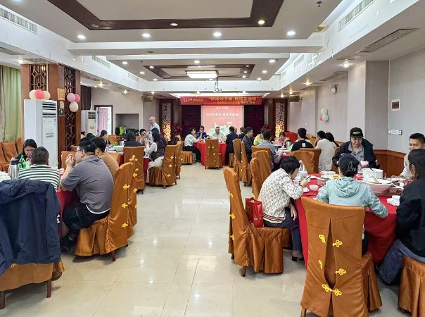 冬至饺子香，温情聚尊龙集团官网